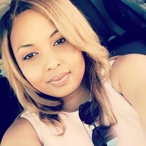 Meet your Posher, Monique